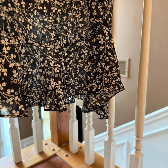 New- Max Studio- Black and White Floral High-Low Dress with Ruffle Detailing - Picture 7 of 10